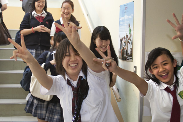 Японские старшие школы. Школа Японии сёгакко. Школа в Японии средняя школа. Старшая средняя школа в Японии. Старшая средняя школа в Японии 12 год.