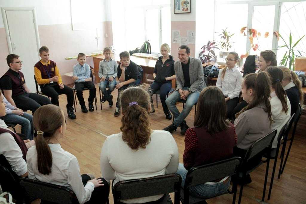 Психологические тренинги в школе. Психологический тренинг. Тренинг в школе. Тренинг для подростков. Психологический тренинг в школе.